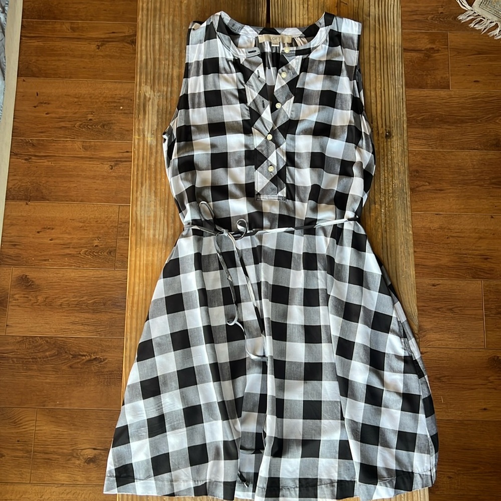 Loft Black and White Buffalo Sleeveless A-Line Dress w/ Pockets.  Medium